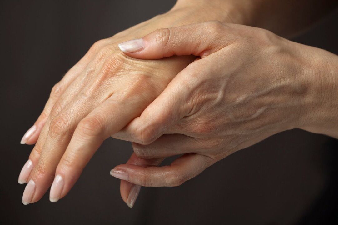 симптоми на болка в ставите на пръстите